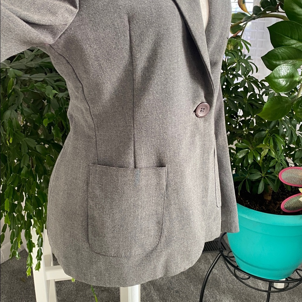 ❌SOLD❌Not Forever Gray Single Button Fitted Blazer Jacket Split Tail - Picture 10 of 17
